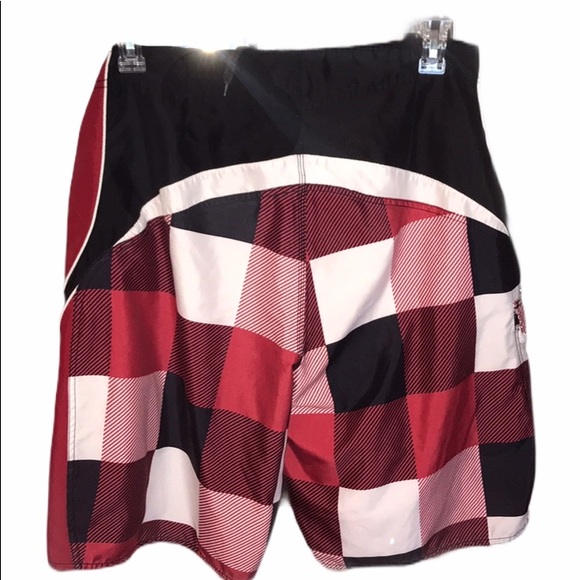 Subculture Men’s checkered Board shorts - Picture 2 of 6